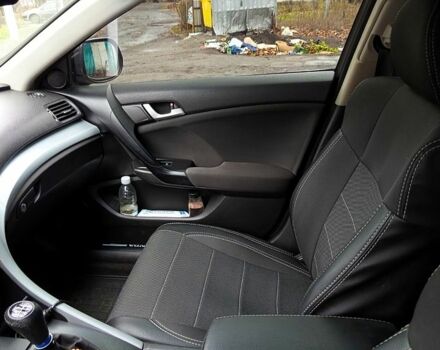 Чорний Хонда Аккорд, об'ємом двигуна 2 л та пробігом 200 тис. км за 9000 $, фото 6 на Automoto.ua