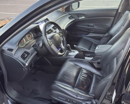 Чорний Хонда Аккорд, об'ємом двигуна 2.4 л та пробігом 143 тис. км за 11500 $, фото 6 на Automoto.ua