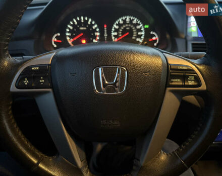 Хонда Аккорд 2012 в Одессе на Automoto.ua Черный Хонда Аккорд, объемом двигателя 2.4 л и пробегом 144 тыс. км за 9800 $, фото 19 на Automoto.ua