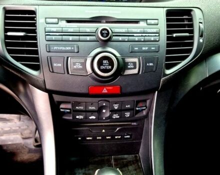 Чорний Хонда Аккорд, об'ємом двигуна 2 л та пробігом 103 тис. км за 13500 $, фото 4 на Automoto.ua