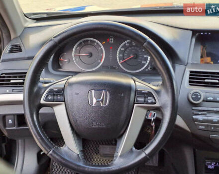 Чорний Хонда Аккорд, об'ємом двигуна 2.4 л та пробігом 145 тис. км за 10190 $, фото 4 на Automoto.ua