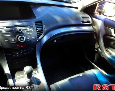 Черный Хонда Аккорд, объемом двигателя 2.4 л и пробегом 135 тыс. км за 14000 $, фото 5 на Automoto.ua