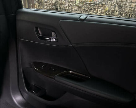 Черный Хонда Аккорд, объемом двигателя 3.47 л и пробегом 109 тыс. км за 19000 $, фото 13 на Automoto.ua