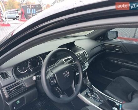 Черный Хонда Аккорд, объемом двигателя 2.36 л и пробегом 197 тыс. км за 12700 $, фото 2 на Automoto.ua