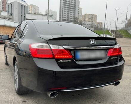 Черный Хонда Аккорд, объемом двигателя 2.4 л и пробегом 222 тыс. км за 10900 $, фото 5 на Automoto.ua