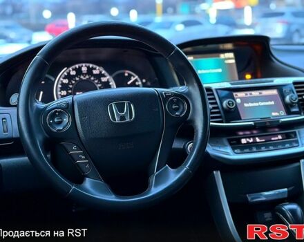 Черный Хонда Аккорд, объемом двигателя 2.4 л и пробегом 188 тыс. км за 12999 $, фото 6 на Automoto.ua