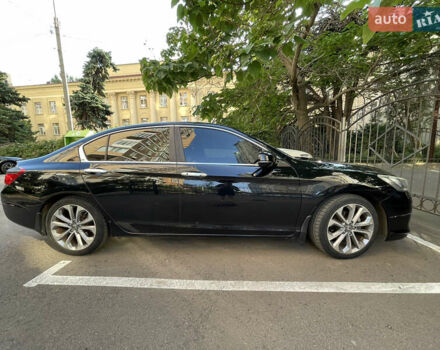 Черный Хонда Аккорд, объемом двигателя 2.36 л и пробегом 149 тыс. км за 14000 $, фото 4 на Automoto.ua