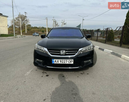 Черный Хонда Аккорд, объемом двигателя 3.47 л и пробегом 182 тыс. км за 12500 $, фото 1 на Automoto.ua