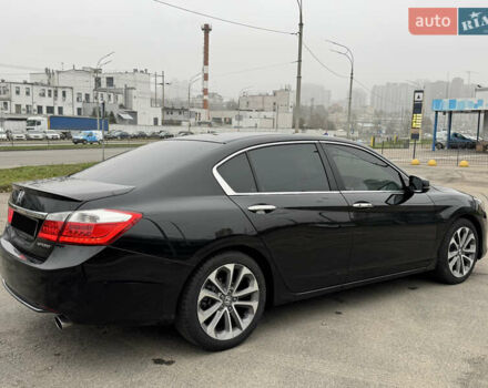 Черный Хонда Аккорд, объемом двигателя 2.36 л и пробегом 222 тыс. км за 10900 $, фото 9 на Automoto.ua