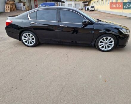 Черный Хонда Аккорд, объемом двигателя 3.47 л и пробегом 225 тыс. км за 9300 $, фото 6 на Automoto.ua