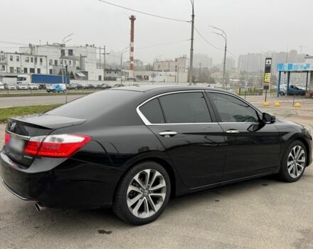 Черный Хонда Аккорд, объемом двигателя 2.4 л и пробегом 222 тыс. км за 10900 $, фото 9 на Automoto.ua