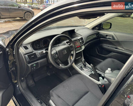 Черный Хонда Аккорд, объемом двигателя 2.36 л и пробегом 221 тыс. км за 11600 $, фото 6 на Automoto.ua