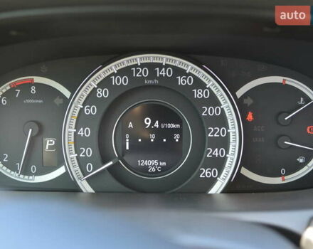 Черный Хонда Аккорд, объемом двигателя 3.47 л и пробегом 125 тыс. км за 15500 $, фото 15 на Automoto.ua