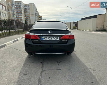Черный Хонда Аккорд, объемом двигателя 3.47 л и пробегом 182 тыс. км за 12500 $, фото 5 на Automoto.ua
