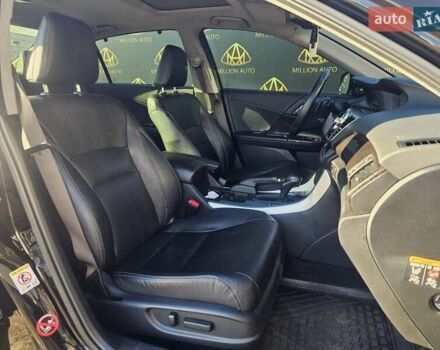 Черный Хонда Аккорд, объемом двигателя 3.5 л и пробегом 199 тыс. км за 14900 $, фото 14 на Automoto.ua