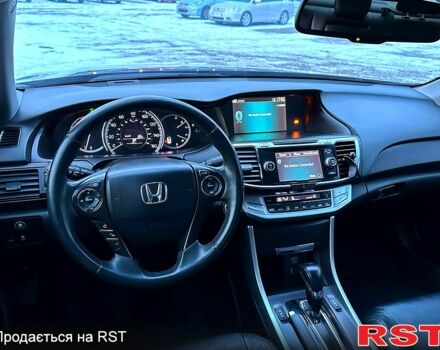 Черный Хонда Аккорд, объемом двигателя 2.4 л и пробегом 188 тыс. км за 12999 $, фото 5 на Automoto.ua