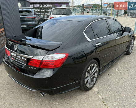 Черный Хонда Аккорд, объемом двигателя 3.47 л и пробегом 308 тыс. км за 15990 $, фото 6 на Automoto.ua