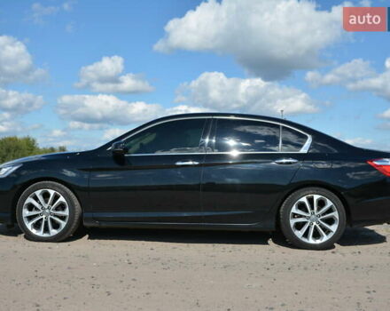 Черный Хонда Аккорд, объемом двигателя 3.47 л и пробегом 125 тыс. км за 15500 $, фото 6 на Automoto.ua