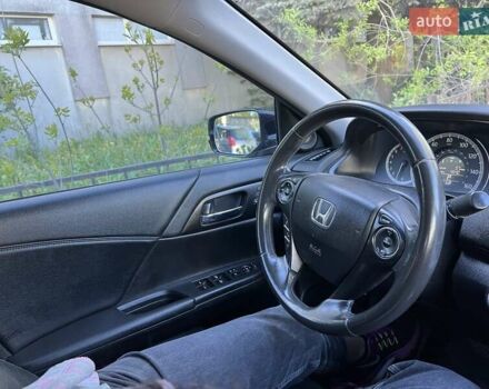 Черный Хонда Аккорд, объемом двигателя 2.4 л и пробегом 185 тыс. км за 12000 $, фото 14 на Automoto.ua