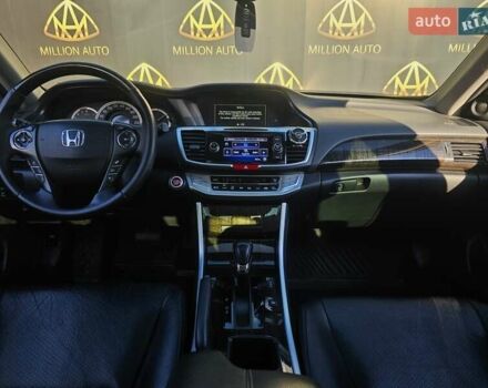 Черный Хонда Аккорд, объемом двигателя 3.5 л и пробегом 199 тыс. км за 14900 $, фото 18 на Automoto.ua