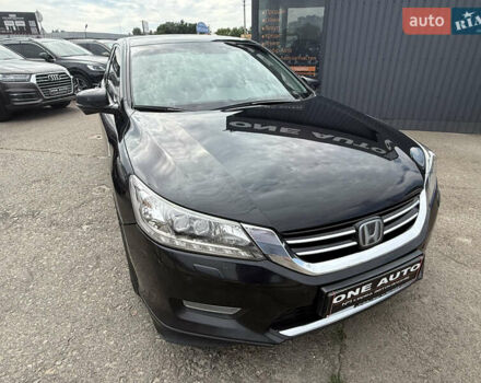 Черный Хонда Аккорд, объемом двигателя 3.47 л и пробегом 308 тыс. км за 15990 $, фото 8 на Automoto.ua