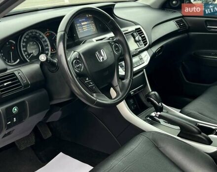 Чорний Хонда Аккорд, об'ємом двигуна 3.47 л та пробігом 172 тис. км за 11700 $, фото 9 на Automoto.ua