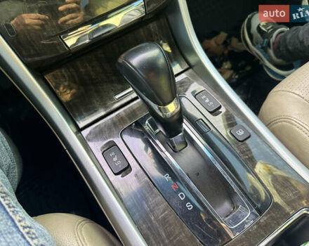 Черный Хонда Аккорд, объемом двигателя 3.47 л и пробегом 182 тыс. км за 12500 $, фото 14 на Automoto.ua