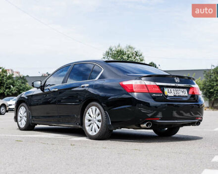 Черный Хонда Аккорд, объемом двигателя 2.36 л и пробегом 198 тыс. км за 15000 $, фото 2 на Automoto.ua