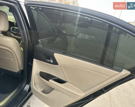 Черный Хонда Аккорд, объемом двигателя 3.47 л и пробегом 182 тыс. км за 12500 $, фото 17 на Automoto.ua