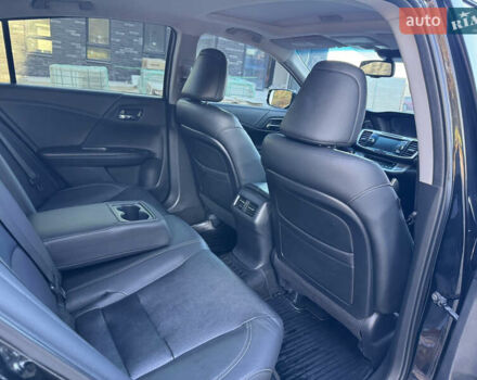 Черный Хонда Аккорд, объемом двигателя 2.35 л и пробегом 195 тыс. км за 11500 $, фото 12 на Automoto.ua