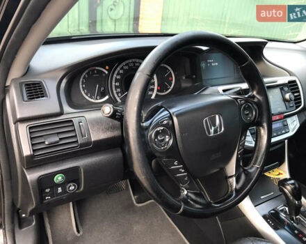 Чорний Хонда Аккорд, об'ємом двигуна 2.4 л та пробігом 230 тис. км за 13600 $, фото 6 на Automoto.ua