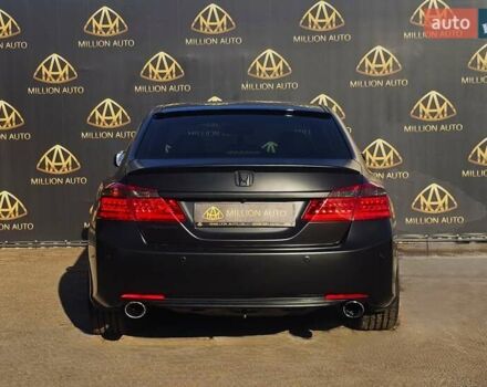Черный Хонда Аккорд, объемом двигателя 3.5 л и пробегом 199 тыс. км за 14900 $, фото 4 на Automoto.ua