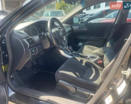 Черный Хонда Аккорд, объемом двигателя 2.4 л и пробегом 87 тыс. км за 13499 $, фото 29 на Automoto.ua