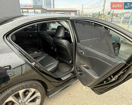 Черный Хонда Аккорд, объемом двигателя 3.47 л и пробегом 308 тыс. км за 15990 $, фото 15 на Automoto.ua