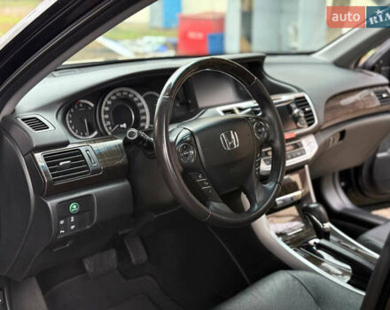 Черный Хонда Аккорд, объемом двигателя 3.5 л и пробегом 85 тыс. км за 16999 $, фото 18 на Automoto.ua