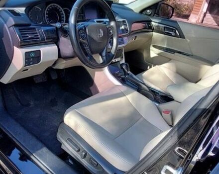 Черный Хонда Аккорд, объемом двигателя 3.5 л и пробегом 250 тыс. км за 11500 $, фото 5 на Automoto.ua