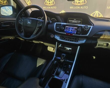 Черный Хонда Аккорд, объемом двигателя 3.5 л и пробегом 199 тыс. км за 14900 $, фото 12 на Automoto.ua