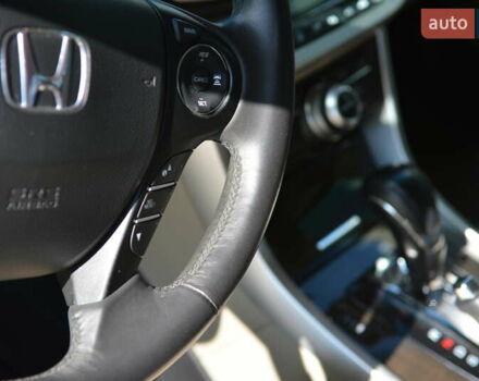 Черный Хонда Аккорд, объемом двигателя 3.47 л и пробегом 125 тыс. км за 15500 $, фото 35 на Automoto.ua