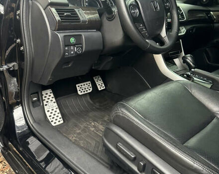 Черный Хонда Аккорд, объемом двигателя 3.47 л и пробегом 109 тыс. км за 19000 $, фото 10 на Automoto.ua