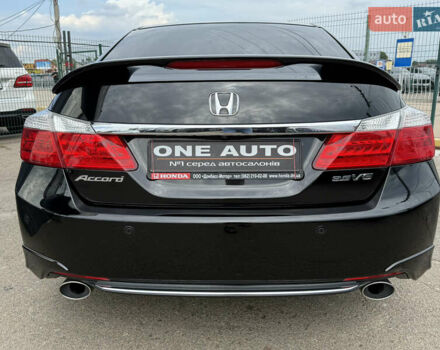 Черный Хонда Аккорд, объемом двигателя 3.47 л и пробегом 308 тыс. км за 15990 $, фото 5 на Automoto.ua