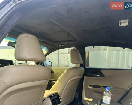 Черный Хонда Аккорд, объемом двигателя 3.47 л и пробегом 182 тыс. км за 12500 $, фото 19 на Automoto.ua