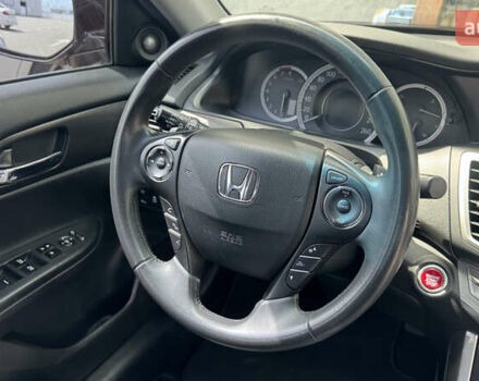 Черный Хонда Аккорд, объемом двигателя 2.36 л и пробегом 198 тыс. км за 15000 $, фото 13 на Automoto.ua