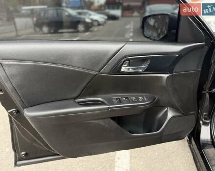 Хонда Аккорд 2014 в Киеве на Automoto.ua Черный Хонда Аккорд, объемом двигателя 2.4 л и пробегом 250 тыс. км за 11990 $, фото 16 на Automoto.ua