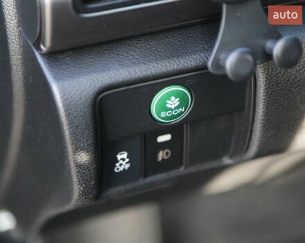 Чорний Хонда Аккорд, об'ємом двигуна 2.4 л та пробігом 108 тис. км за 12000 $, фото 20 на Automoto.ua