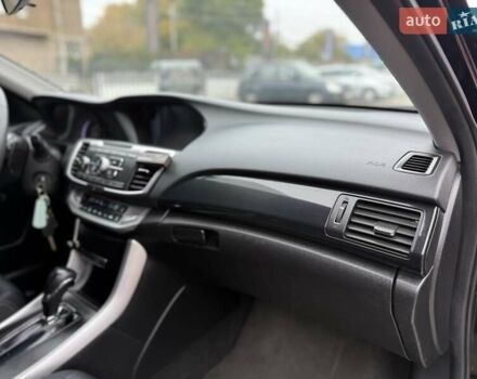 Хонда Аккорд 2014 в Киеве на Automoto.ua Черный Хонда Аккорд, объемом двигателя 2.4 л и пробегом 250 тыс. км за 11990 $, фото 24 на Automoto.ua