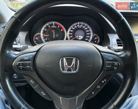 Черный Хонда Аккорд, объемом двигателя 2.2 л и пробегом 362 тыс. км за 12400 $, фото 10 на Automoto.ua