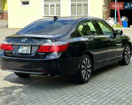 Чорний Хонда Аккорд, об'ємом двигуна 2 л та пробігом 180 тис. км за 12800 $, фото 4 на Automoto.ua