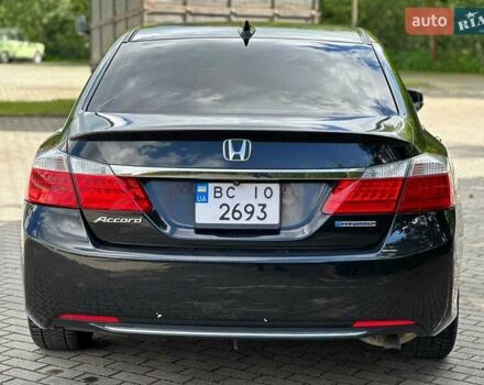 Чорний Хонда Аккорд, об'ємом двигуна 2 л та пробігом 180 тис. км за 12800 $, фото 5 на Automoto.ua