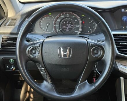 Черный Хонда Аккорд, объемом двигателя 2.4 л и пробегом 200 тыс. км за 12350 $, фото 11 на Automoto.ua