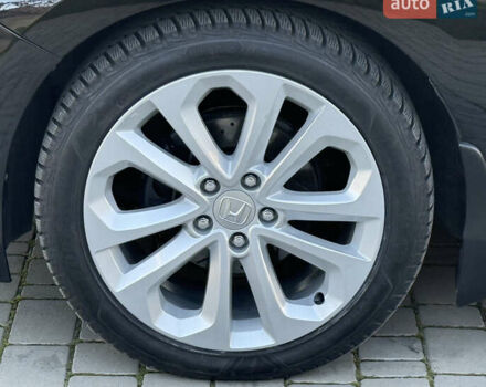 Черный Хонда Аккорд, объемом двигателя 2.4 л и пробегом 181 тыс. км за 13500 $, фото 13 на Automoto.ua